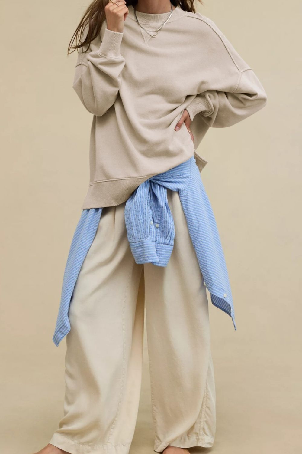 LIZAKOSHT  -  Side Slit Round Neck Long Sleeve Sweatshirt
