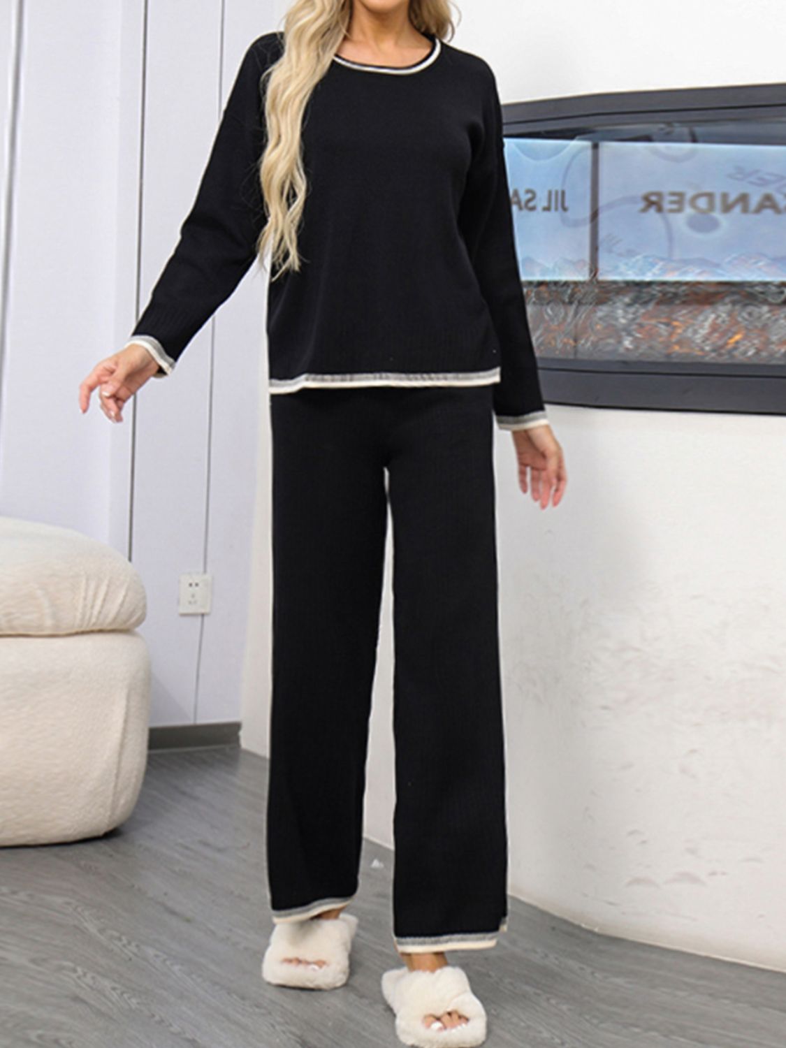 LIZAKOSHT  -  Contrast Trim Round Neck Top and Pants Sweater Set