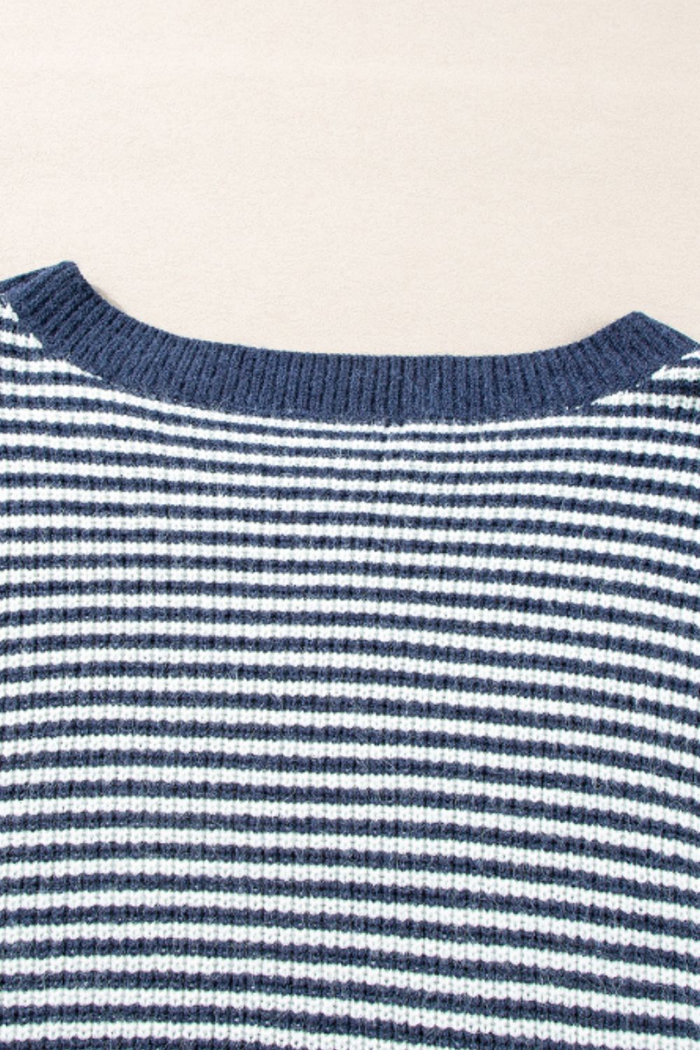 LIZAKOSHT  -  Striped Boat Neck Long Sleeve Sweater