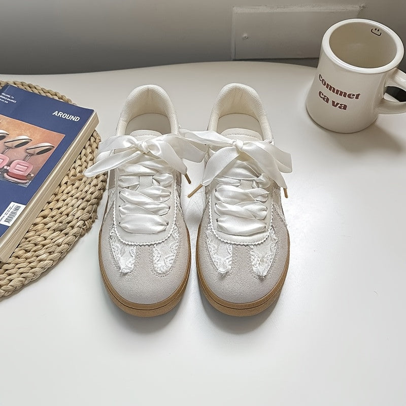 LIZAKOSHT  -  Women's Stylish Two-Tone Color Block Casual Sneakers - Design, Faux Cover Upper, Rubber Sole, Lace-Up Closure, Comfortable EVA Insole, Perfect for Casual Attire