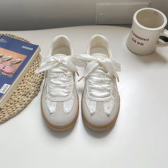 LIZAKOSHT  -  Women's Stylish Two-Tone Color Block Casual Sneakers - Design, Faux Cover Upper, Rubber Sole, Lace-Up Closure, Comfortable EVA Insole, Perfect for Casual Attire