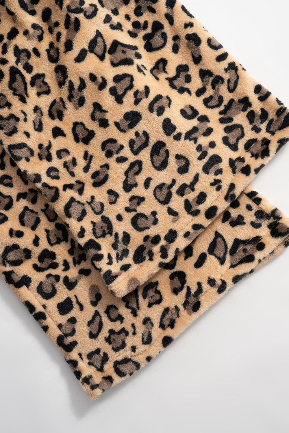 LIZAKOSHT  -  Leopard Wide Leg Pants