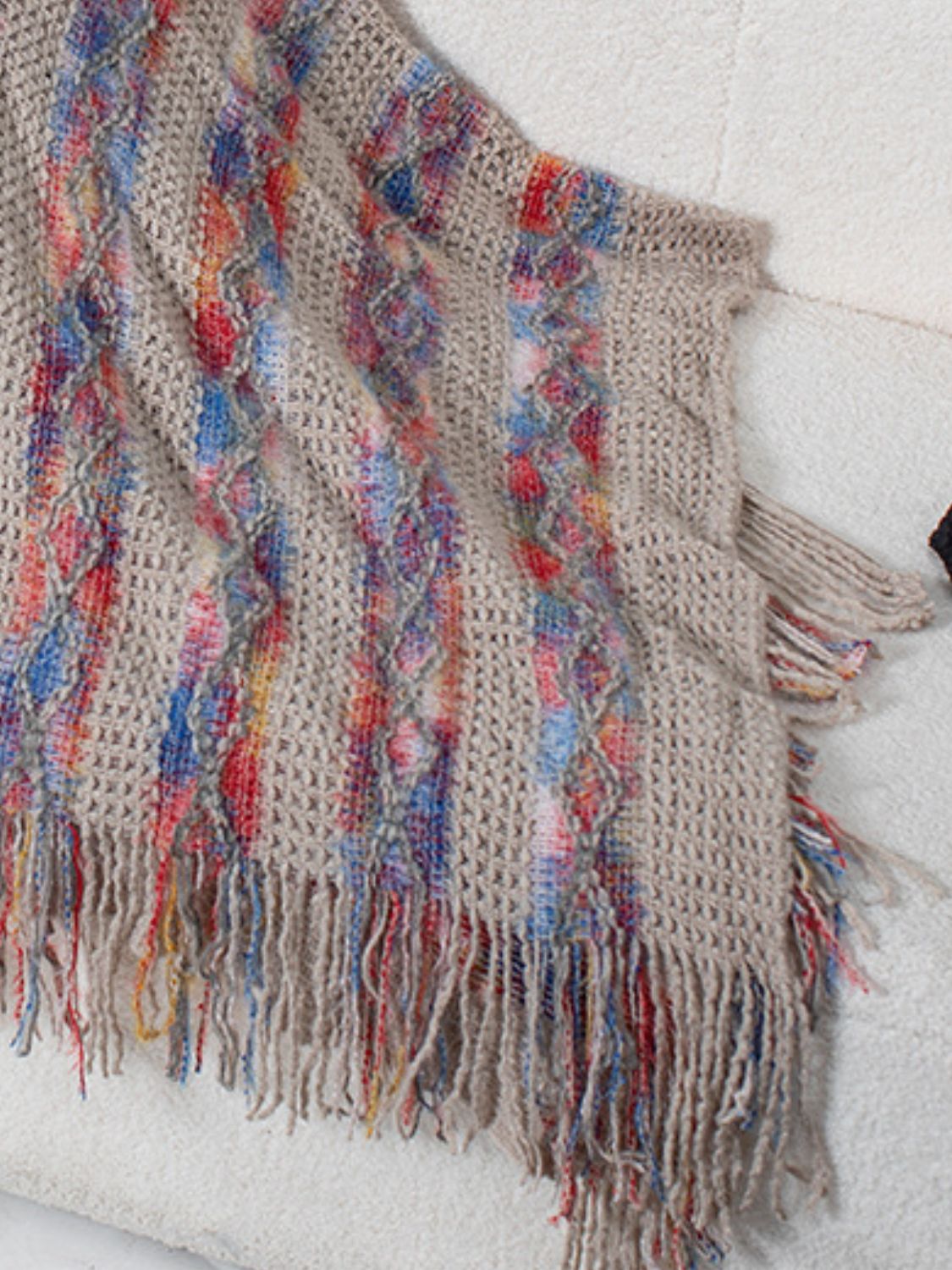 LIZAKOSHT  -  Fringe Contrast Hooded Poncho