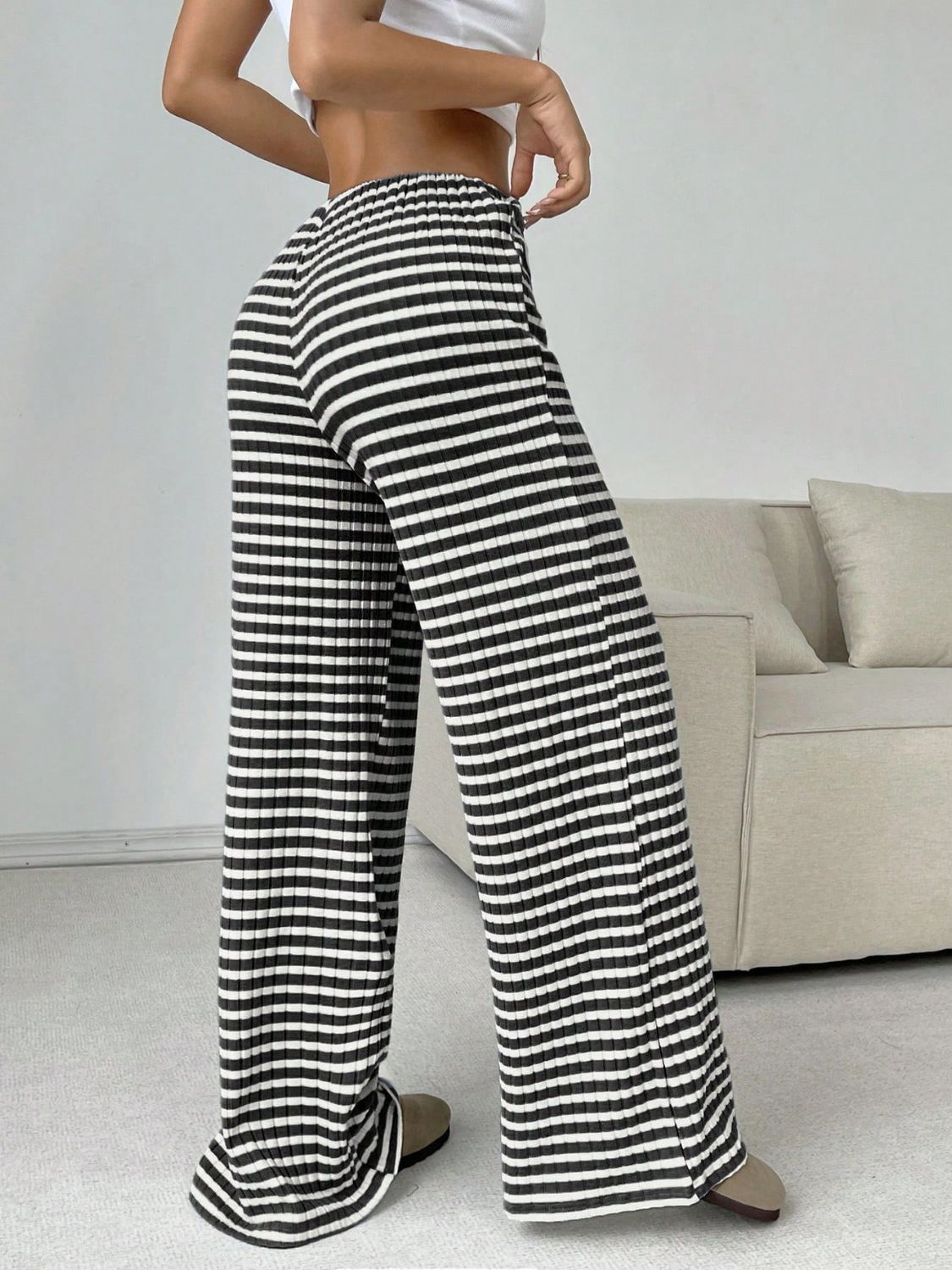 LIZAKOSHT  -  Tied Striped Wide Leg Pants