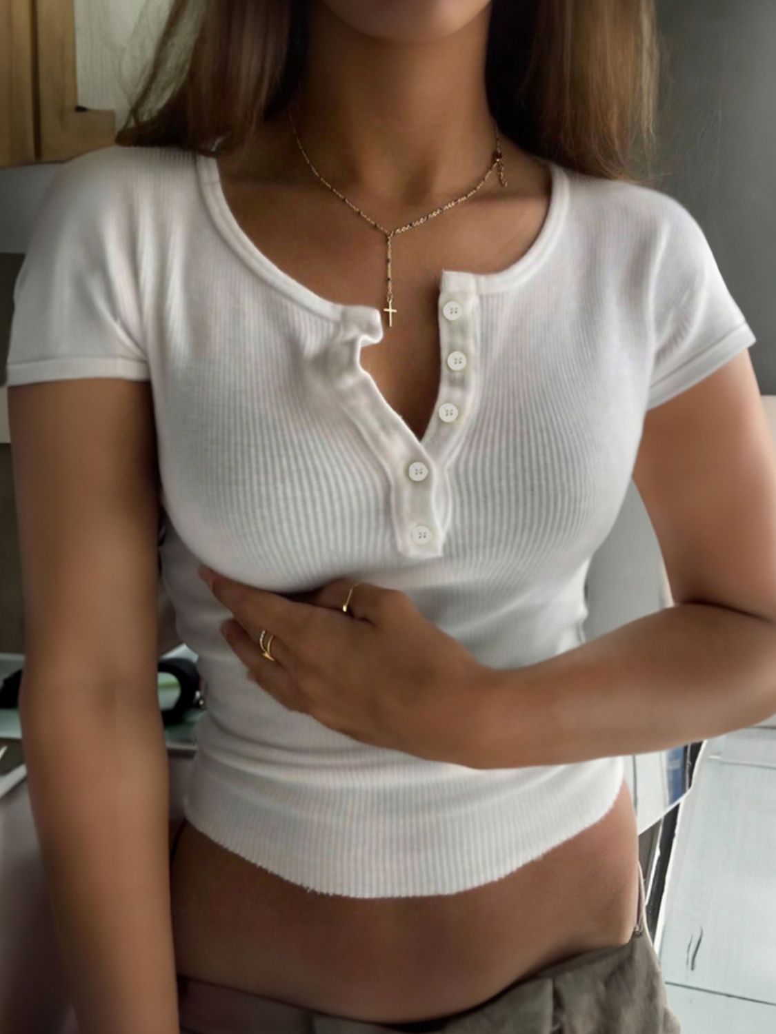 LIZAKOSHT  -  Devine Button Detail Round Neck Short Sleeve T-Shirt
