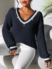 LIZAKOSHT  -  Contrast Trim V-Neck Long Sleeve Sweater