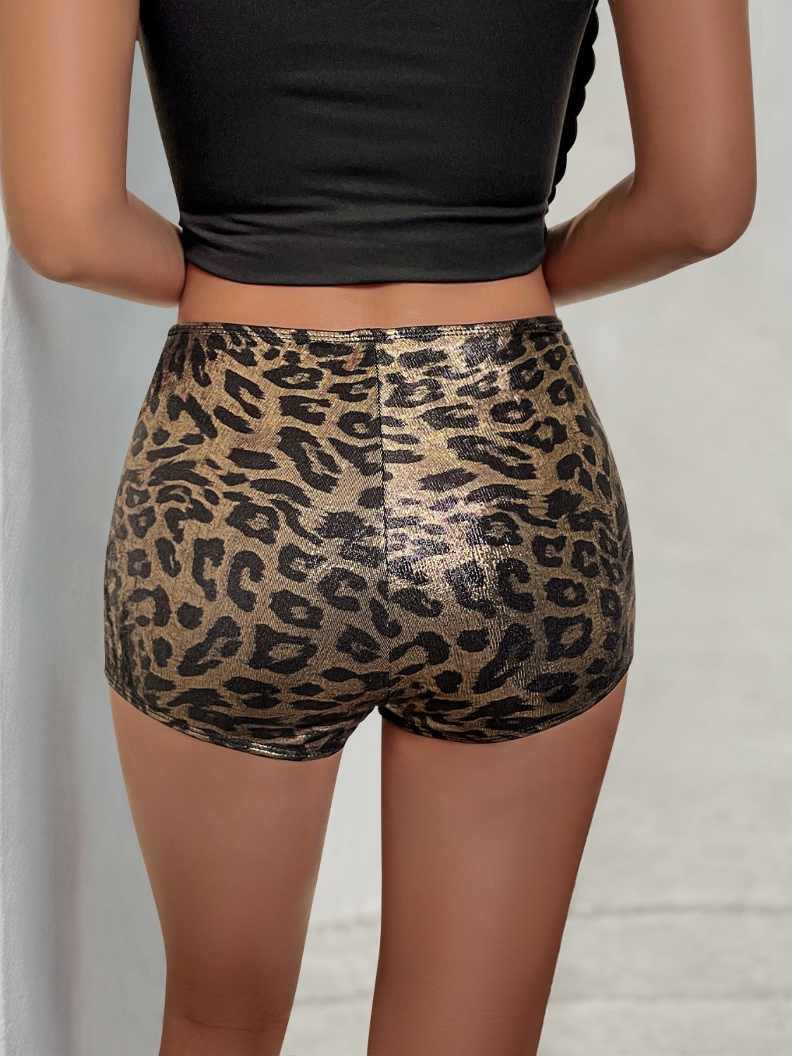LIZAKOSHT  -  Leopard Mid-Rise Waist Shorts