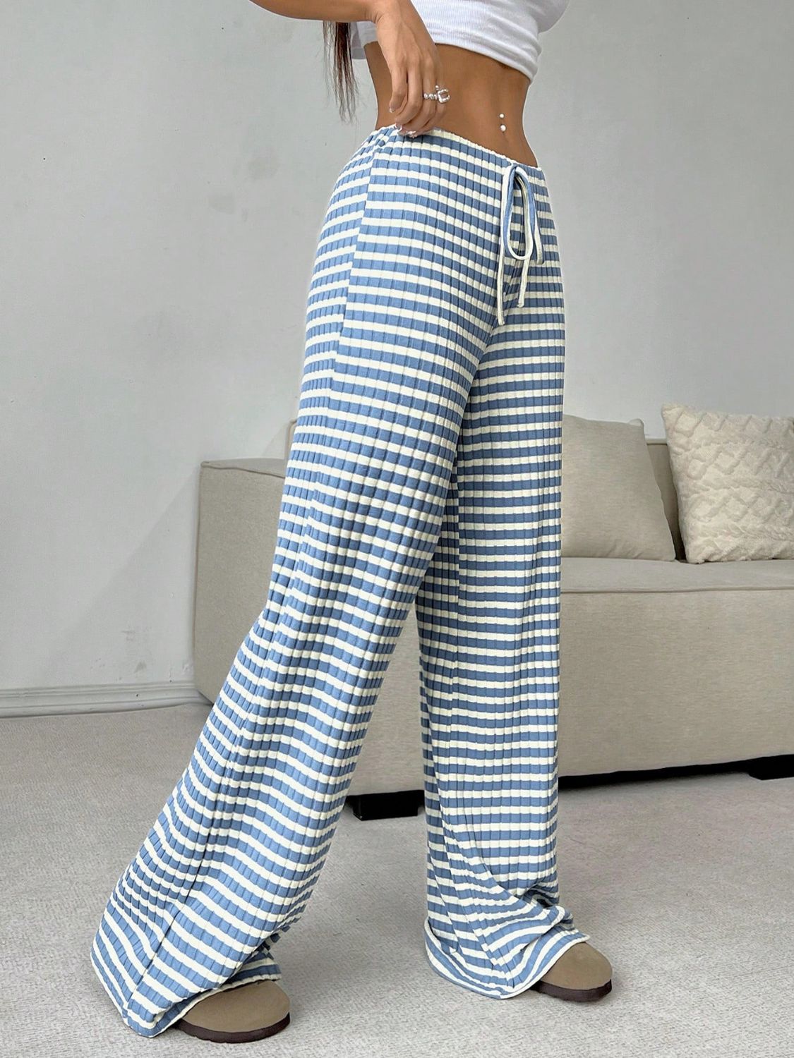 LIZAKOSHT  -  Tied Striped Wide Leg Pants