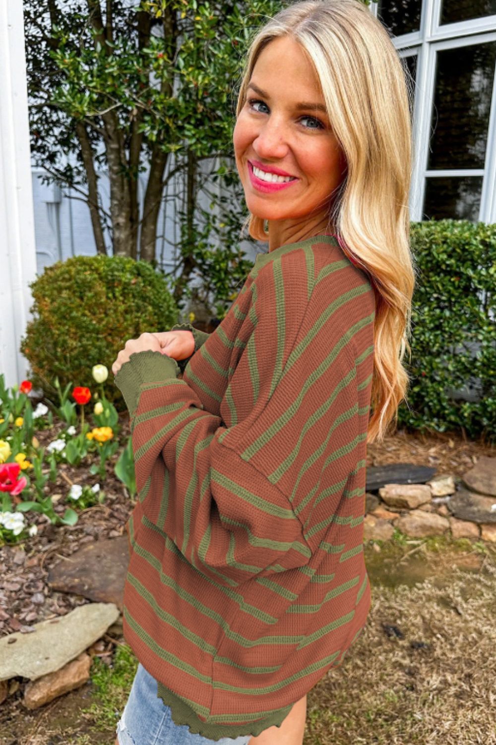 LIZAKOSHT  -  Striped Round Neck Long Sleeve Sweater