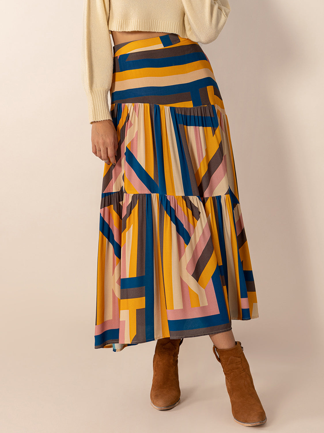 LIZAKOSHT  -  Ruched Elastic Waist Contrast Midi Skirt