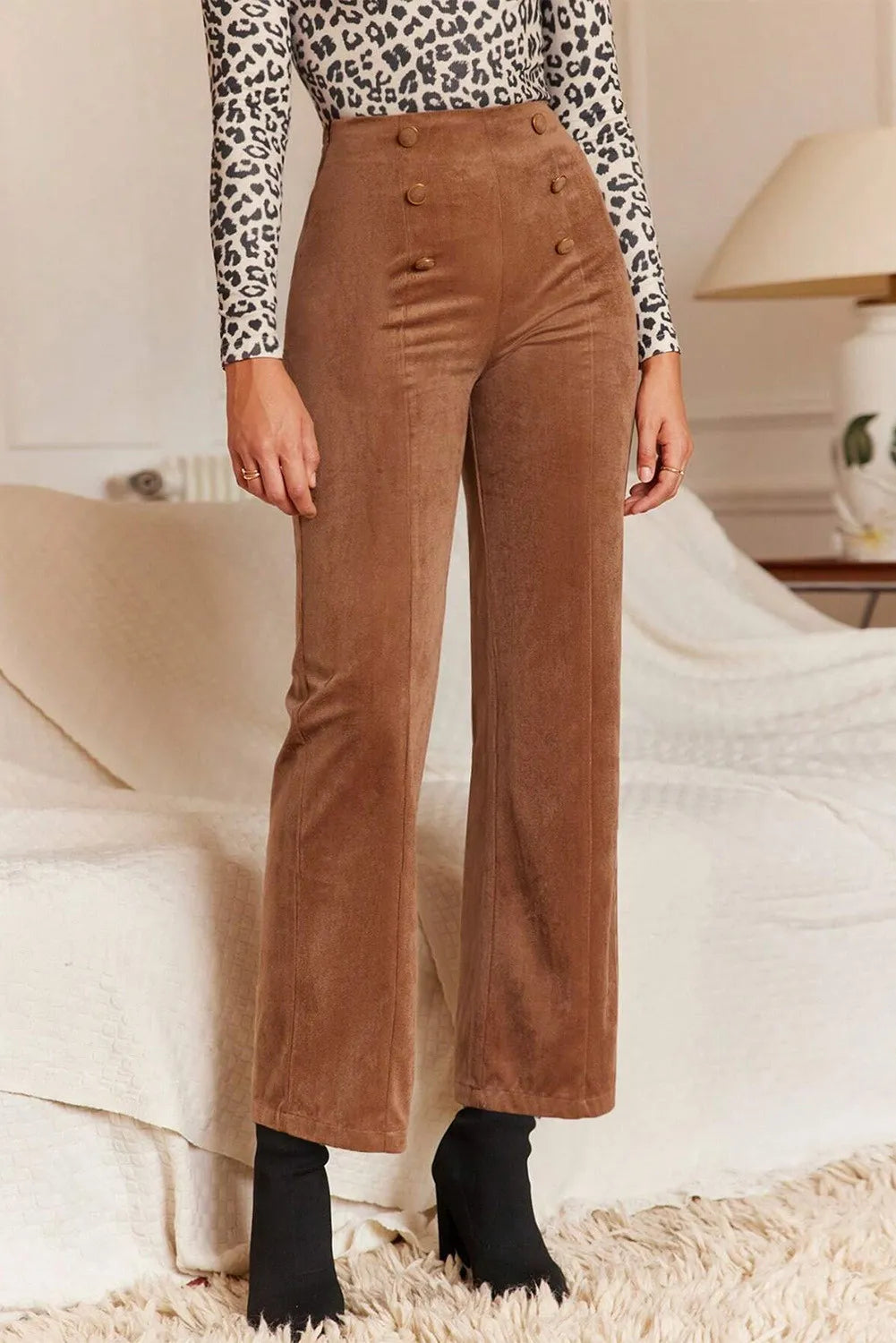 LIZAKOSHT  -  Decorative Button Straight Leg Pants