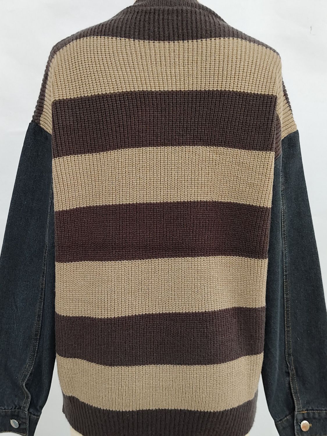 LIZAKOSHT  -  Contrast Round Neck Long Sleeve Sweater