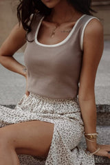 LIZAKOSHT  -  Contrast Edge Scoop Neck Wide Strap Knit Tank