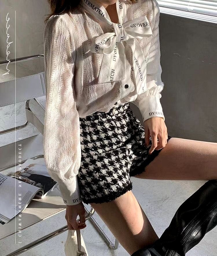 Lizakosht French style restoring ancient ways ribbon bow blouse female temperament of early spring new white shirt long sleeve lace tops