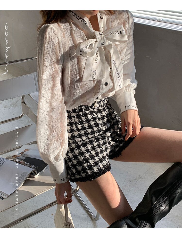 Lizakosht French style restoring ancient ways ribbon bow blouse female temperament of early spring new white shirt long sleeve lace tops