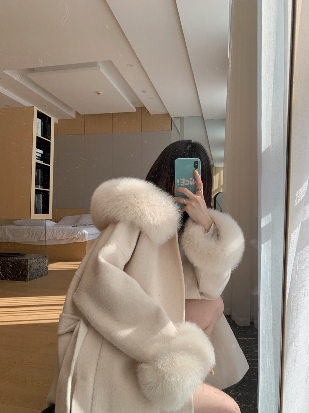 Lizakosht Luxury Oversized Real Cashmere Blend Coat Women Winter Wool Hooded Cardigan Jacket With Genuine Fox Fur Collar