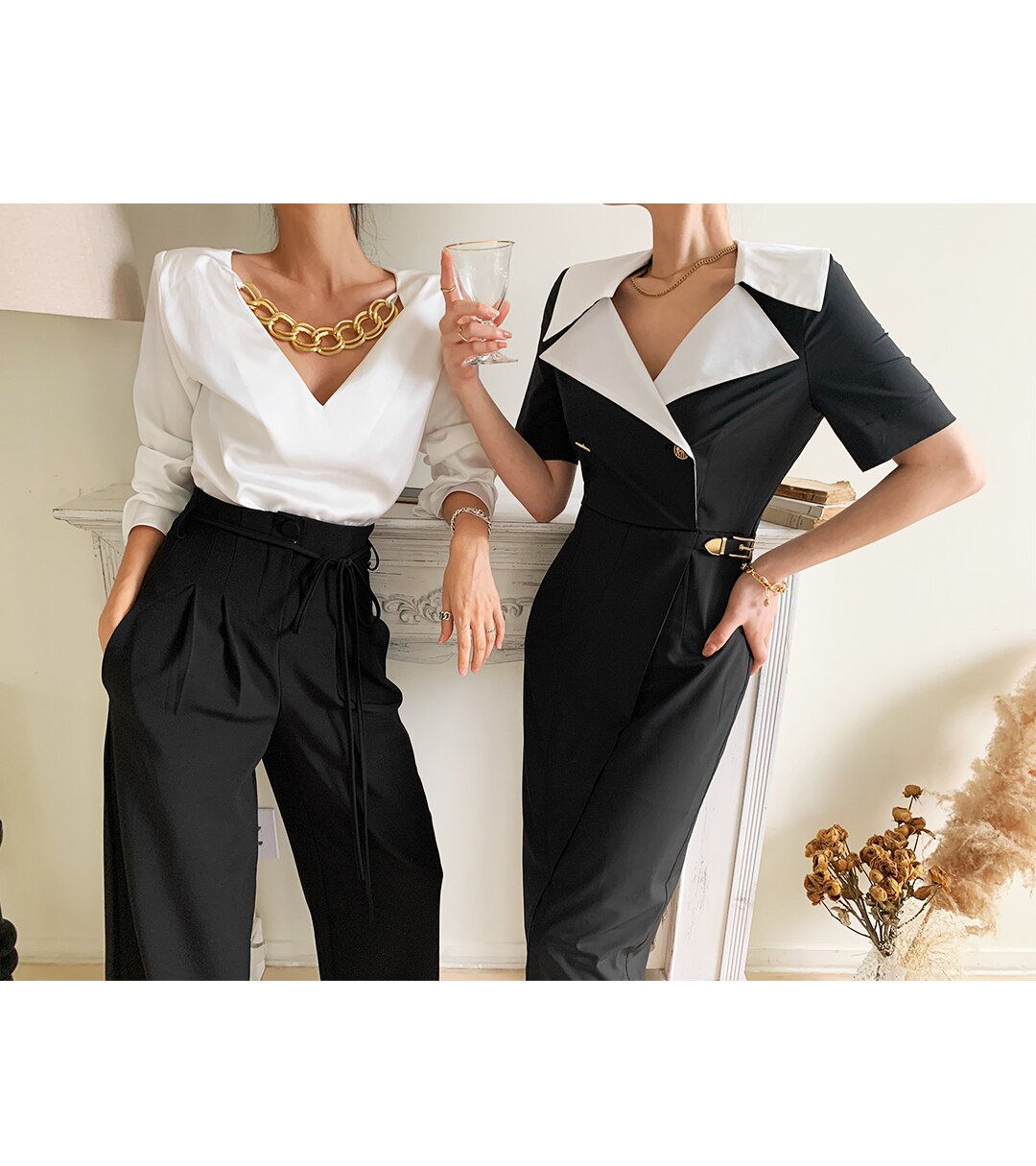 Lizakosht Women's shirt autumn new V-neck metal chain decoration Slim all-match long-sleeved shirt