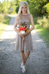 Lizakosht  Country Bridesmaid Dresses Knee Length Short Chiffon Lace Sheer Neck Gray Beach Wedding Maid of Honor Party Gowns Fashion