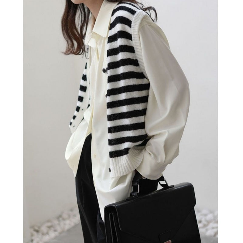 Lizakosht Vintage Women Blouse Oversized Harajuku Chic Basic Korean Style with Tie Long Sleeve Shirt Loose Aesthetic Retro Female