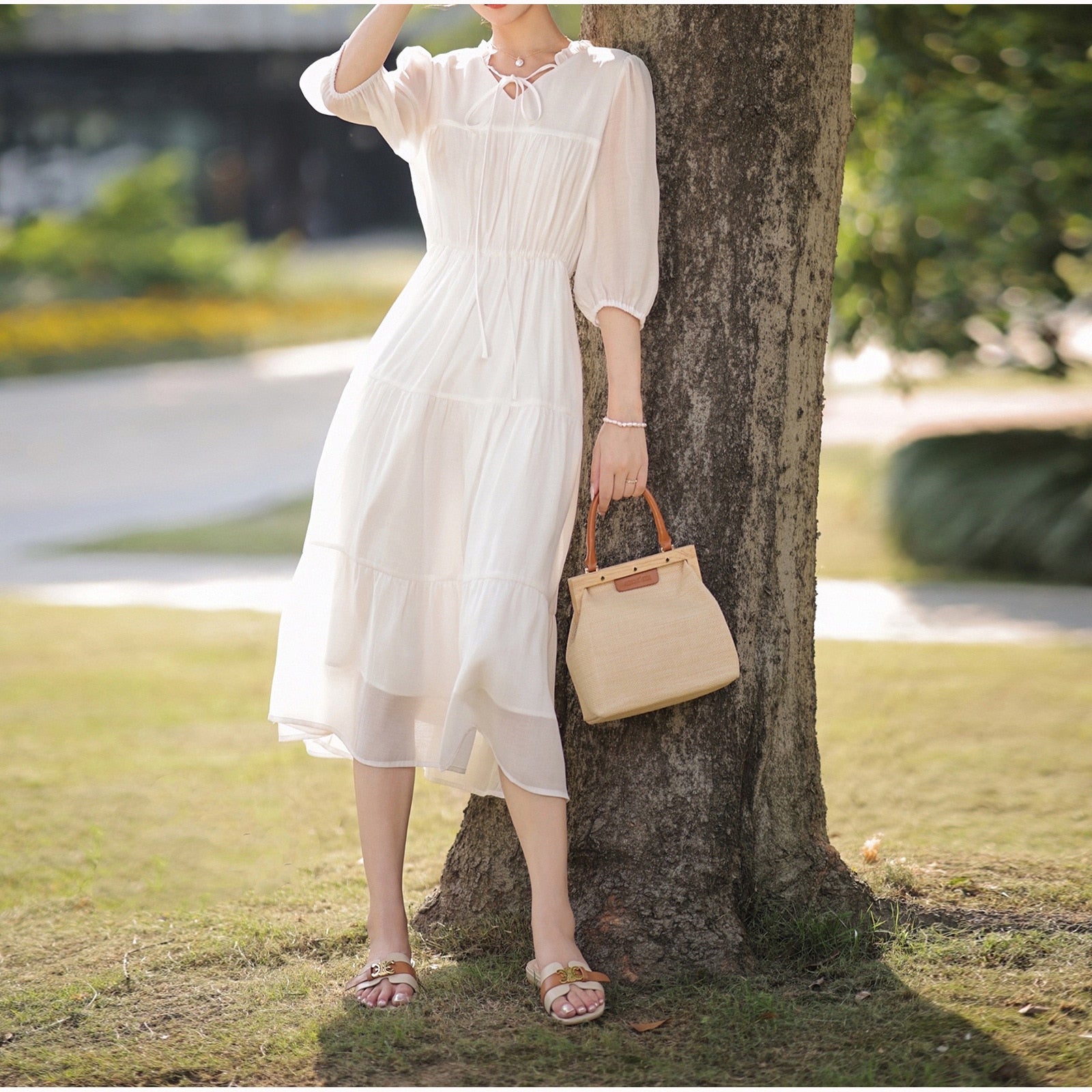 Lizakosht Women's New Spring New Style Wooden Ear Tie Fashion Lantern Sleeve Dress