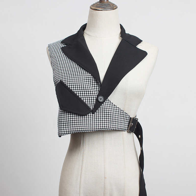 Lizakosht  Women Black Plaid Irregular Stitch Loose Fit Vest New V-collar Sleeveless   Fashion Tide Spring Autumn 2021 1DC530
