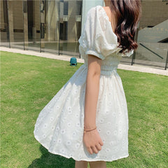 Lizakosht Summer new Daisy Embroidery Floral Dress Women High Waist Slim Lace Puff Sleeve Dresses Cottagecore Sweet Girl Cute Short Sleeve