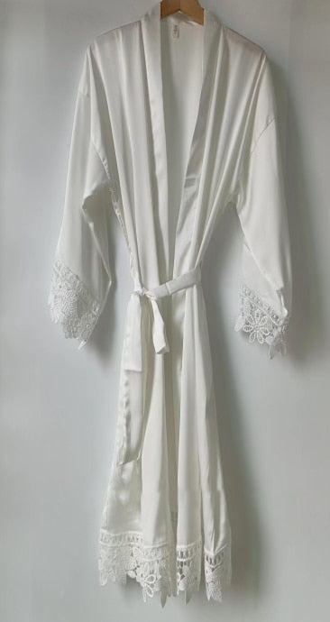 Lizakosht Bride Robe With Feather Sleeves White Boudoir Robe Long Gown Silk Bridal Wedding Dressing Gown Women Sheer Robes Bridesmaid Gift