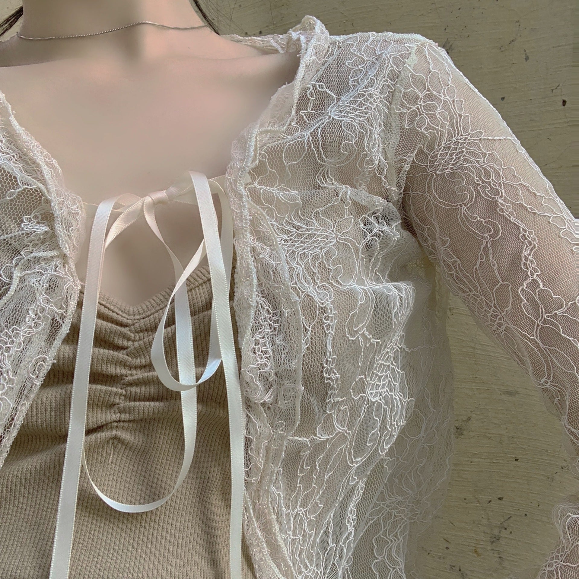 New Spring and Autumn Sunscreen Lace Shirt Cardigan T-shirt Fashion V-neck Sexy Lace Side Straps Slim Temperament Y2k Top