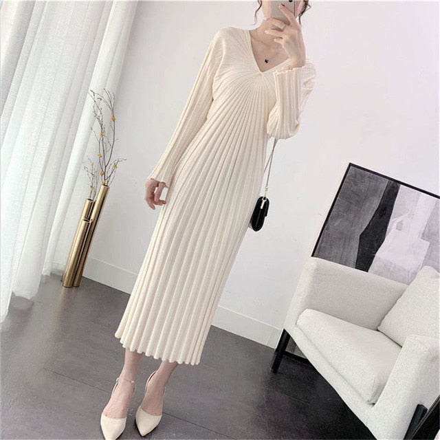 Fashion Designer Pleated Knitted Dress Elegant Women Sweater long Dresses Pullovers Black Long Sleeve Autumn Vestido 2021