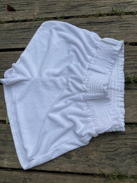 Elastic High Waist White PU Shorts Women Loose Faux Leather Runner Shorts Summer Streetwear Sexy Wide Leg Shorts For Women