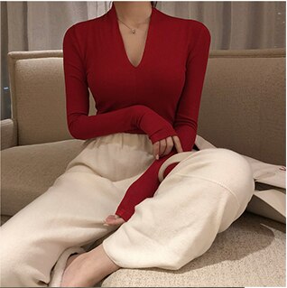 Short coat women's undergarment with casual women's short coat on the inside and outside, showing thin c-neck